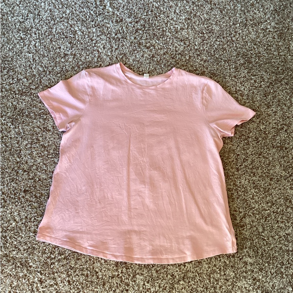 Lululemon short sleeve shirt